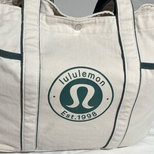The Lululemon Daily Multi-Pocket Canvas Tote Cream and Green 20L